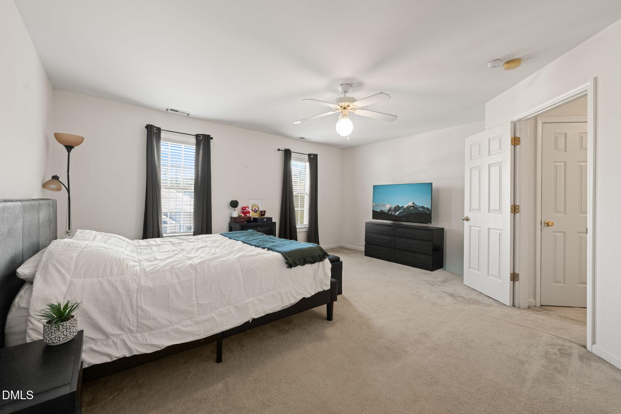 16-web-or-mls-untitled-22 - 33 Signet Drive, Durham, NC 27704, Durham