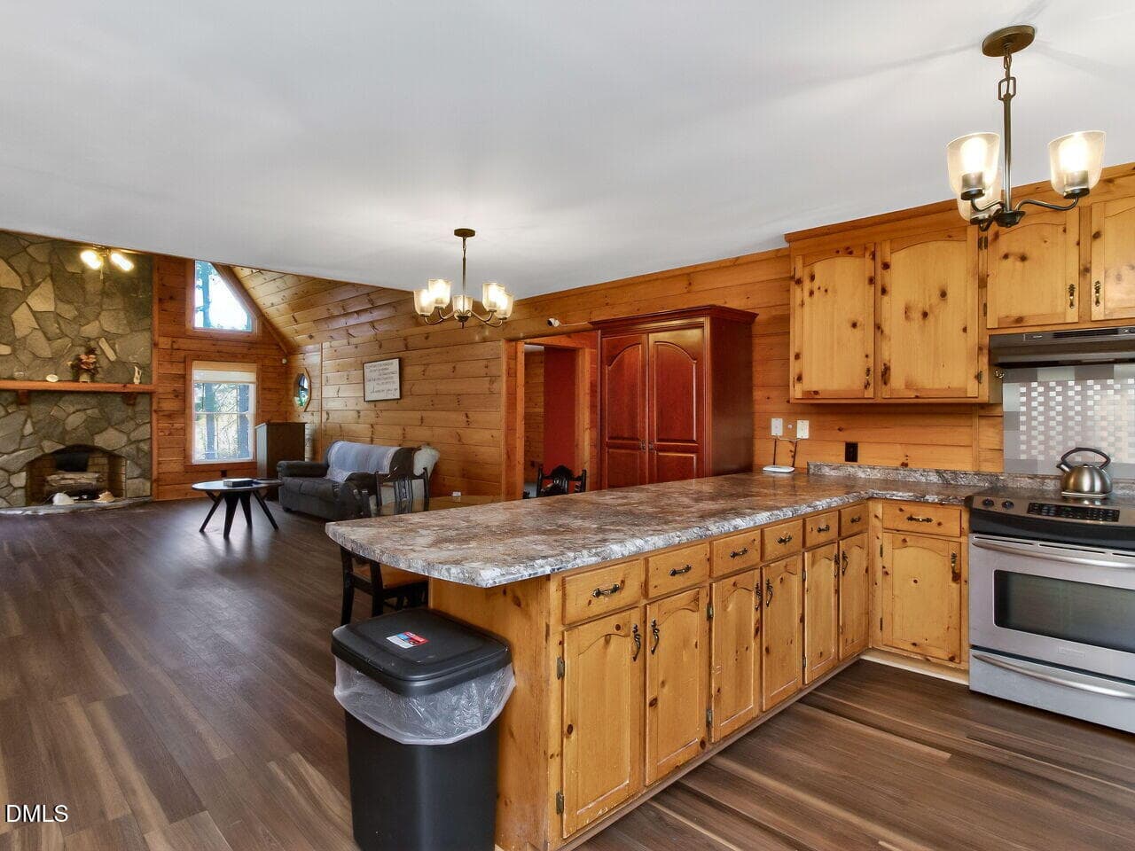 015-1280x960-open-kitchen - 9759b Cleveland Road, Clayton, NC 27520