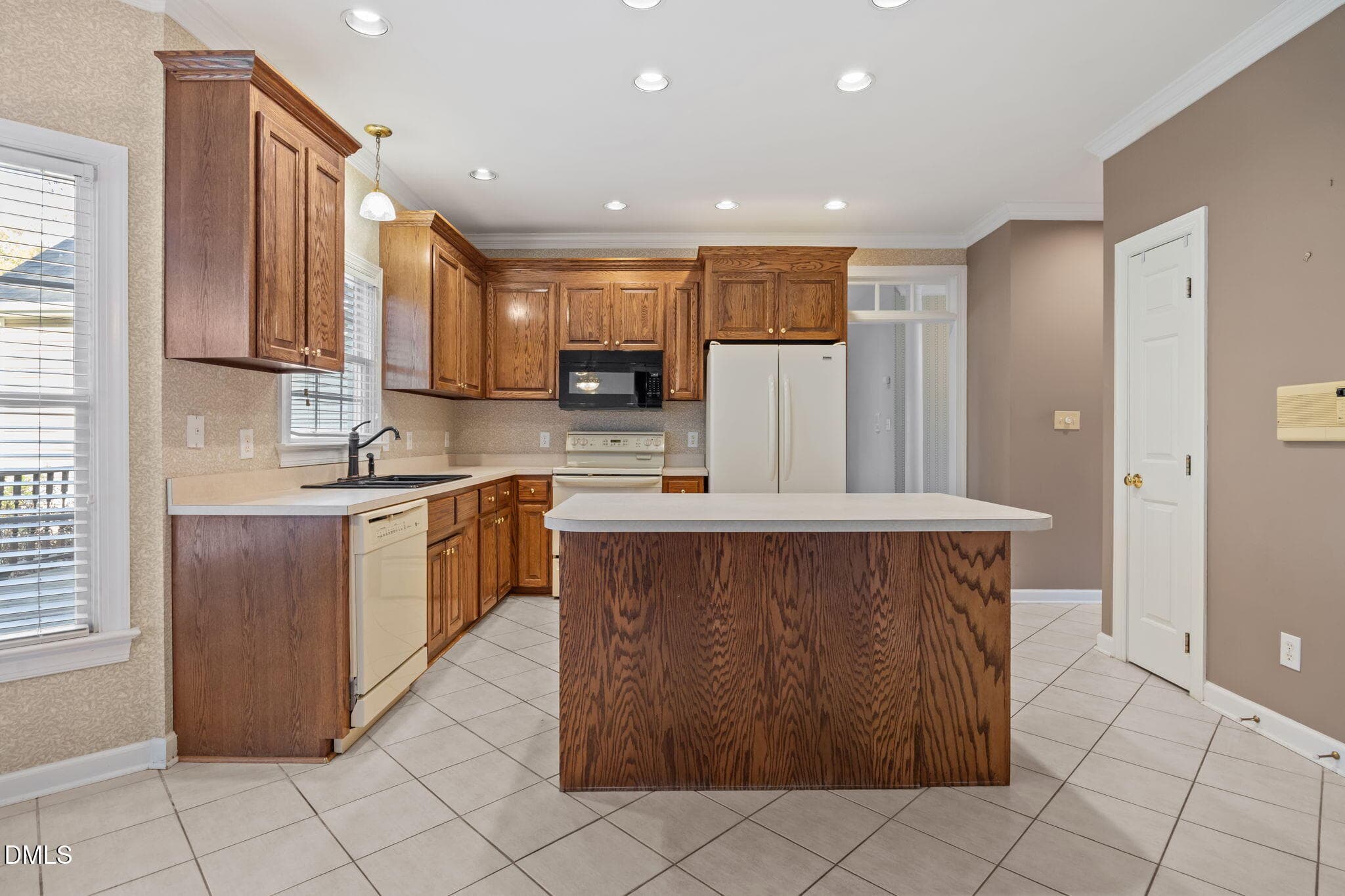 27-web-or-mls-IMG_0349 - 4036 Stone Summit Lane, Raleigh, NC 27603, Raleigh
