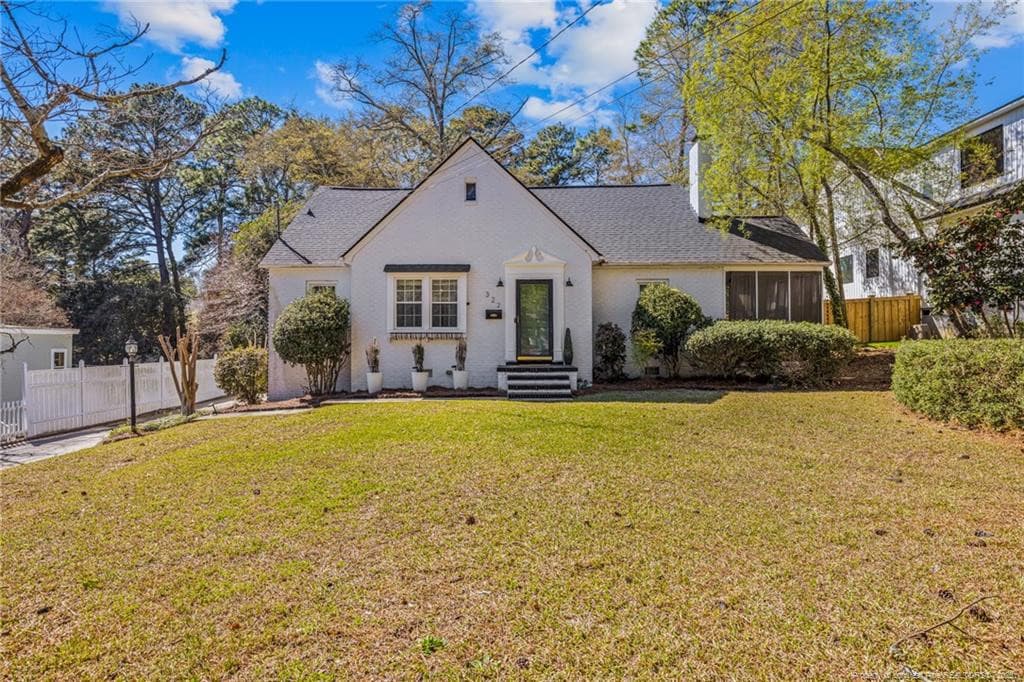 Photo 2 - 322 Circle Drive, Fayetteville, NC 28305