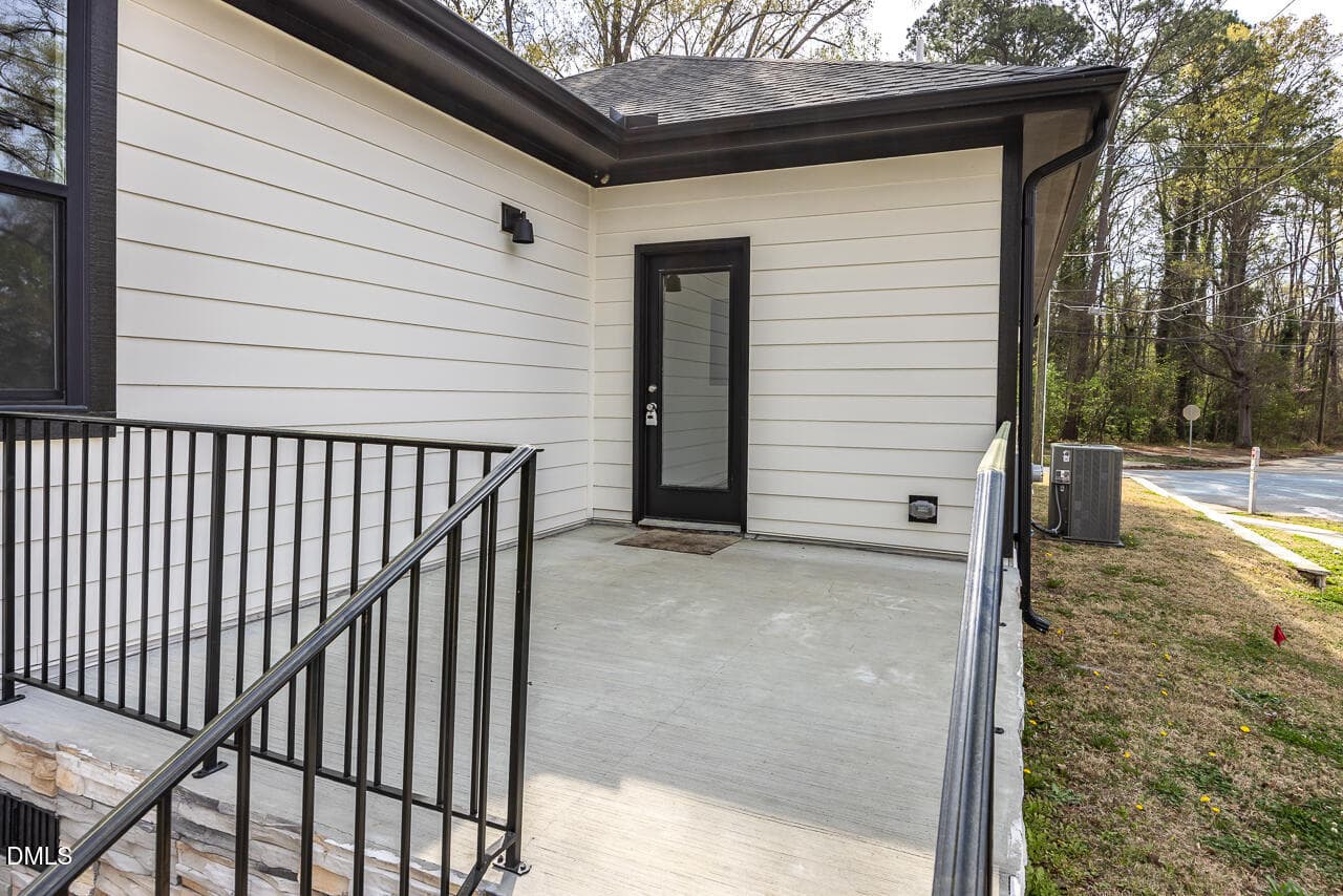 310-club-32 - 310 W Club Boulevard, Durham, NC 27704, Durham
