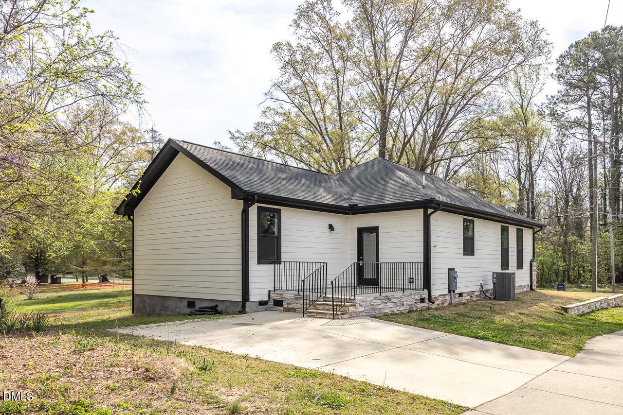 310-club-34 - 310 W Club Boulevard, Durham, NC 27704, Durham