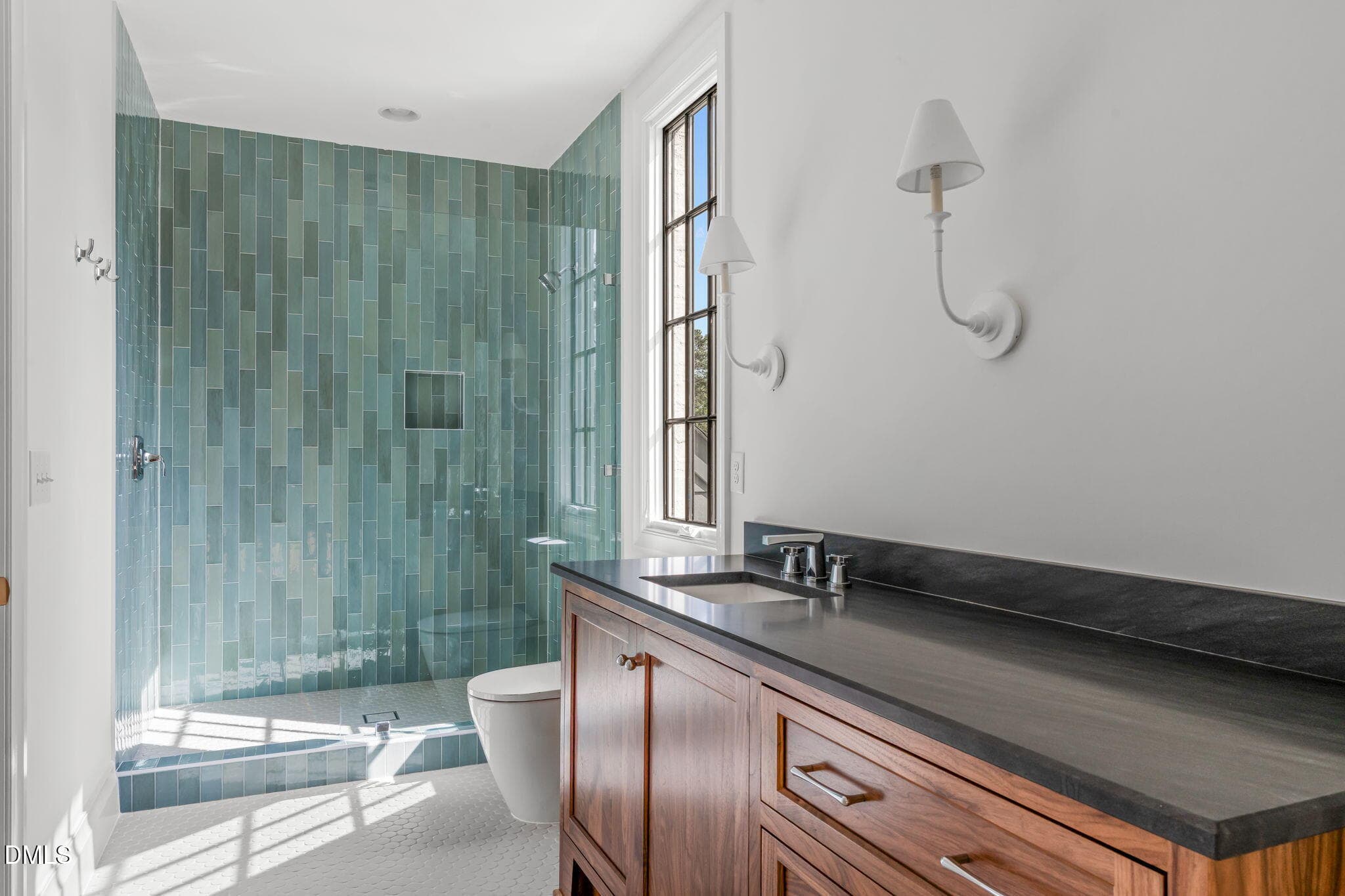 Ensuite Bath - 1412 Pony Run Road, Raleigh, NC 27615, Raleigh