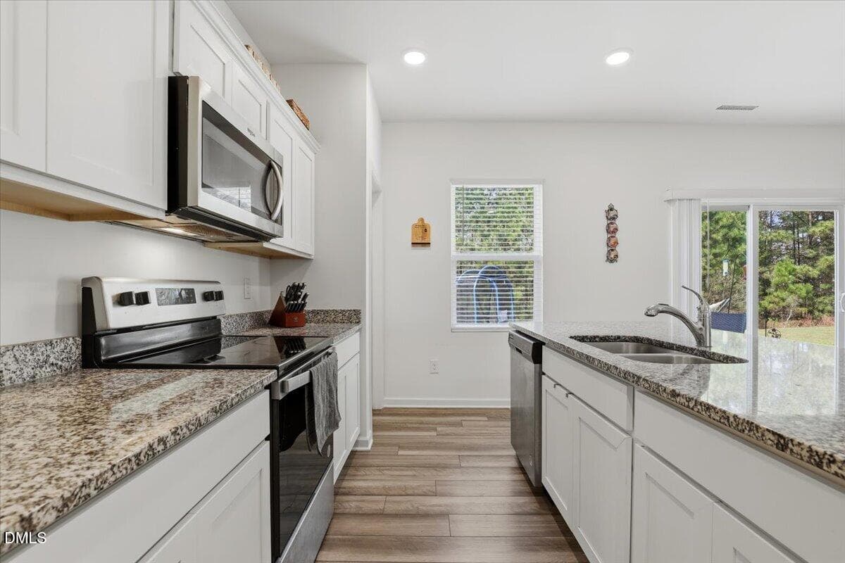 18-745 Mirror Pond Dr-18 - 745 Mirror Pond Drive, Zebulon, NC 27597