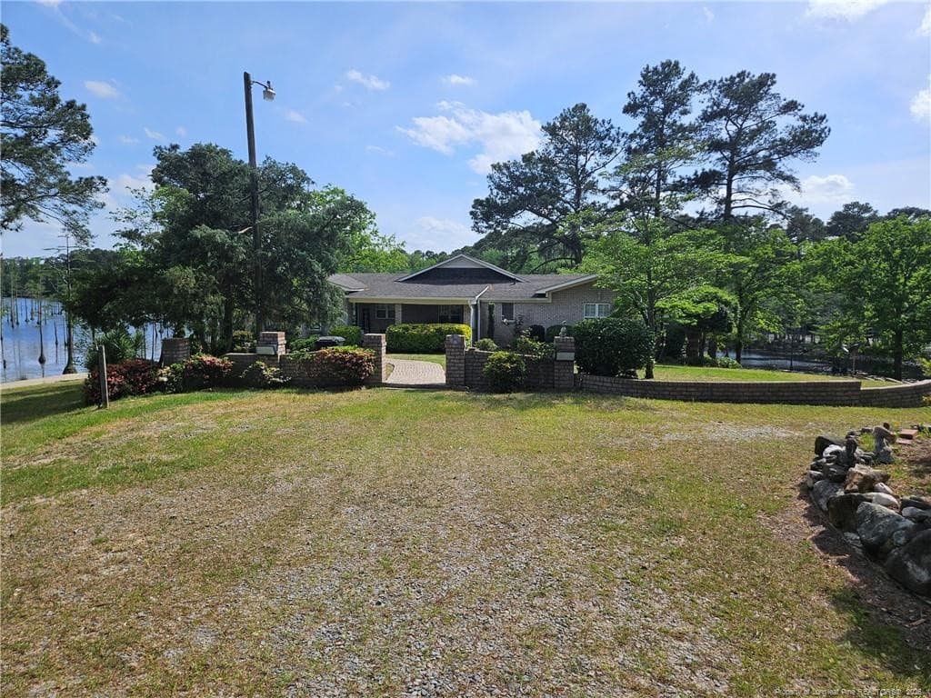 Photo 3 - 3334 Vassar Circle, Fayetteville, NC 28306, Fayetteville