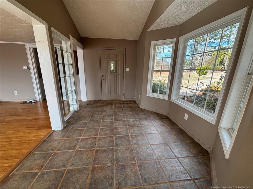 Photo 4 - 3334 Vassar Circle, Fayetteville, NC 28306, Fayetteville