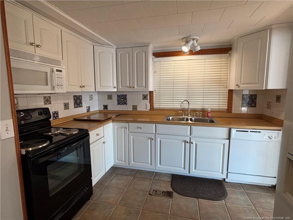 Photo 14 - 3334 Vassar Circle, Fayetteville, NC 28306, Fayetteville