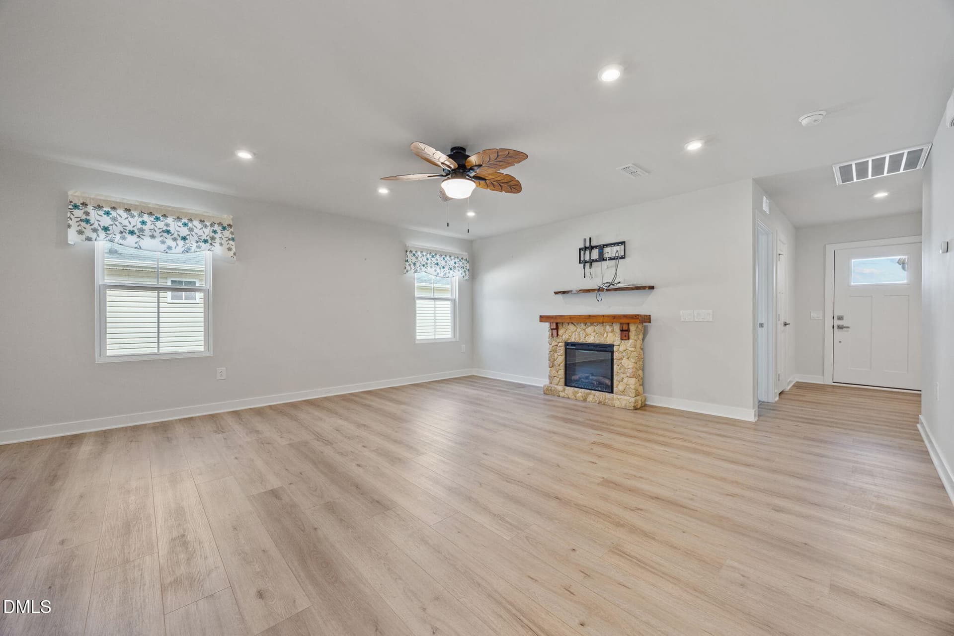 10-web-or-mls-IMG_2477 - 8722 Kenridge Lane, Fuquay Varina, NC 27526