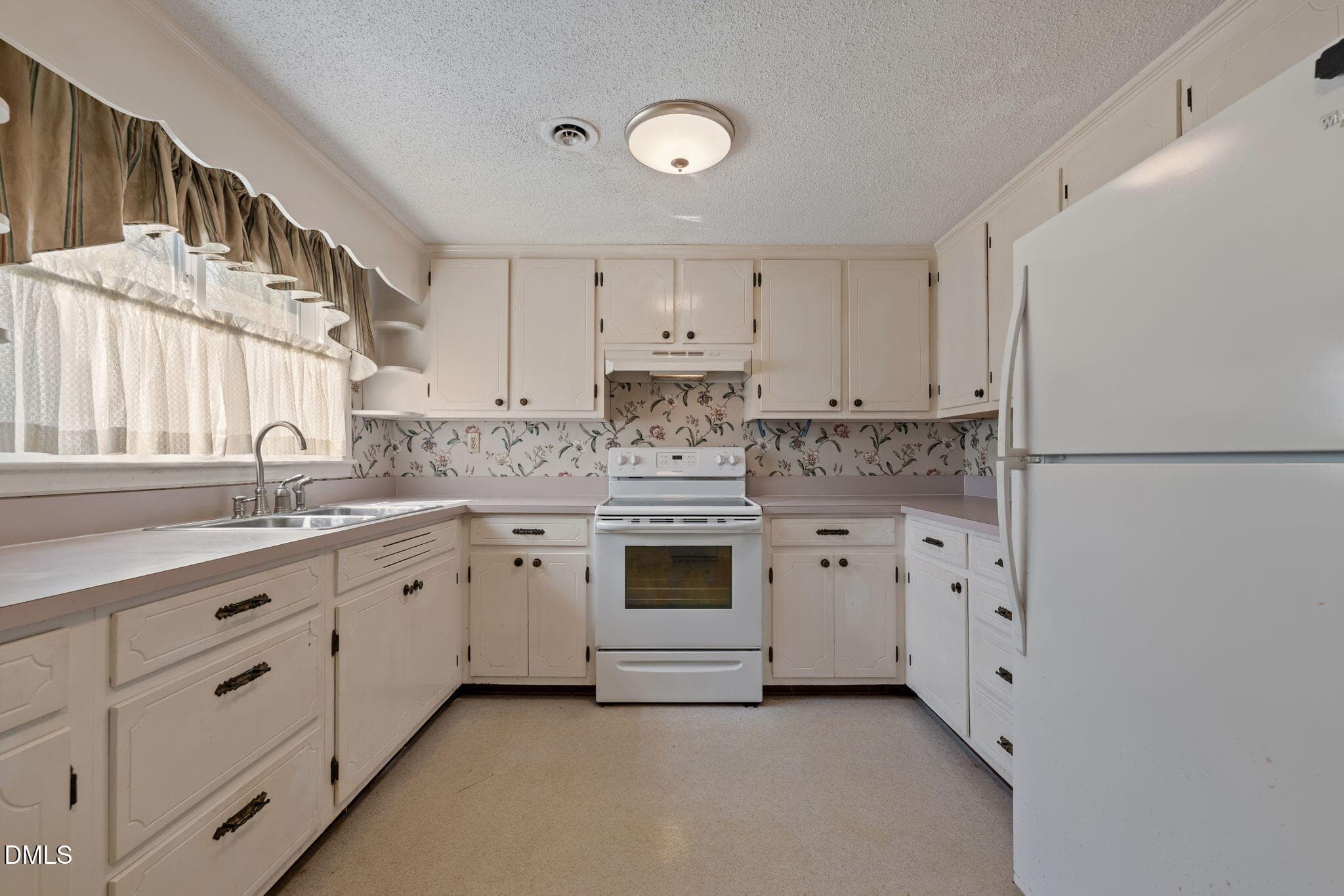 39-web-or-mls-_1939476 - 2251 Castle Rock Farm Road, Pittsboro, NC 27312, Pittsboro