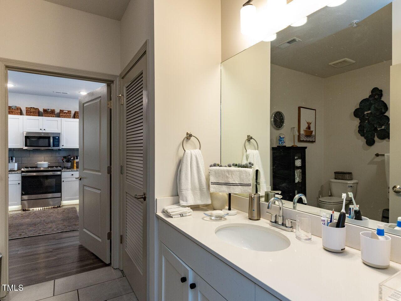 021-1280x960-main-bathroom - 2217 Gathering Square Court, Fuquay Varina, NC 27526