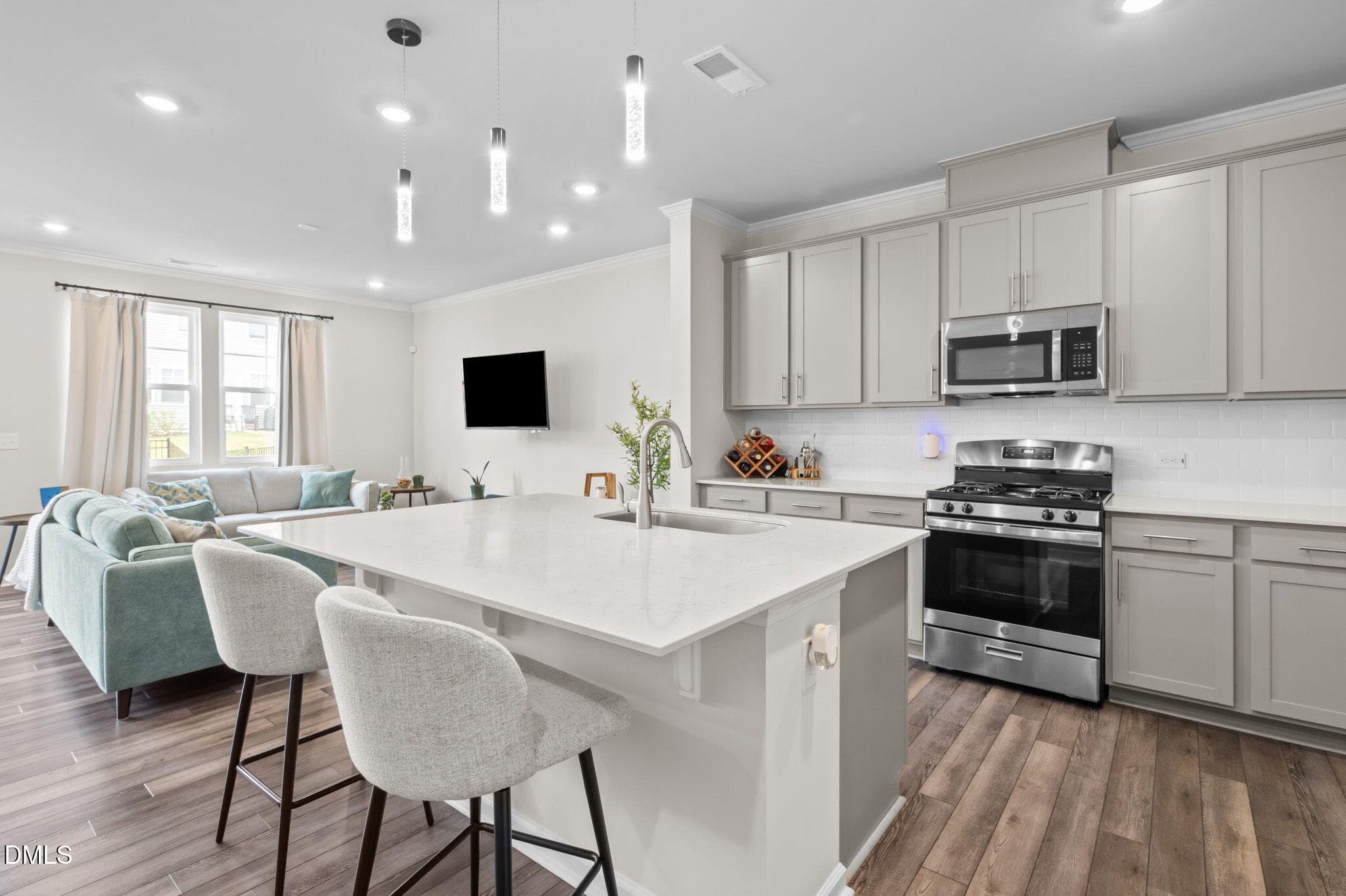 33-web-or-mls-33-print-P1087774 - 5923 Woodlawn Drive, Durham, NC 27703, Durham