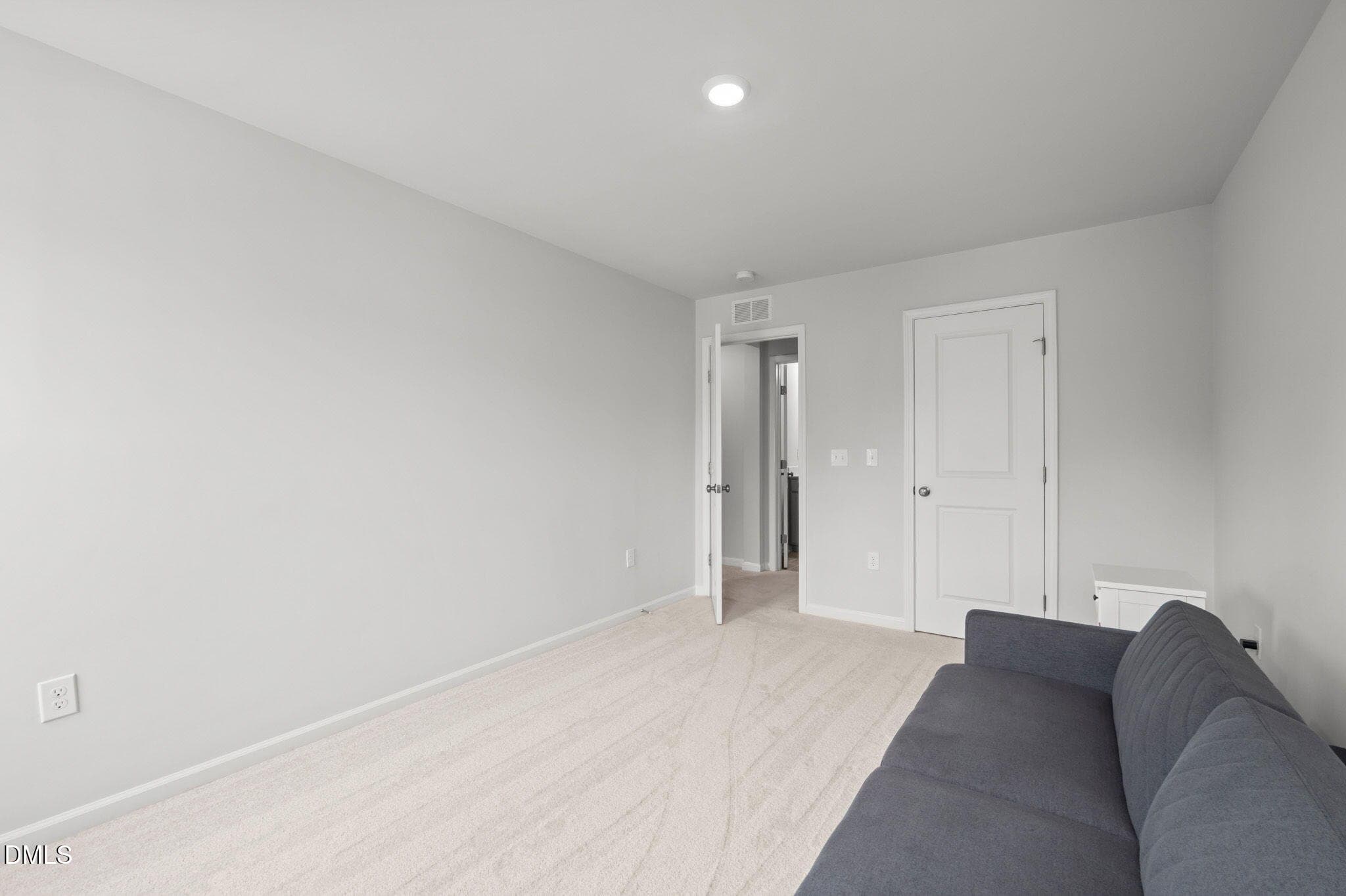 20-web-or-mls-20-print-P1087729 - 5923 Woodlawn Drive, Durham, NC 27703, Durham