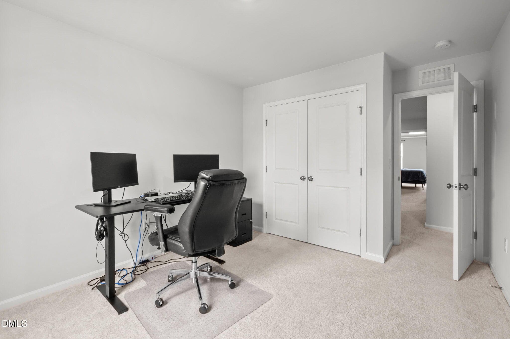 17-web-or-mls-17-print-P1087720 - 5923 Woodlawn Drive, Durham, NC 27703, Durham