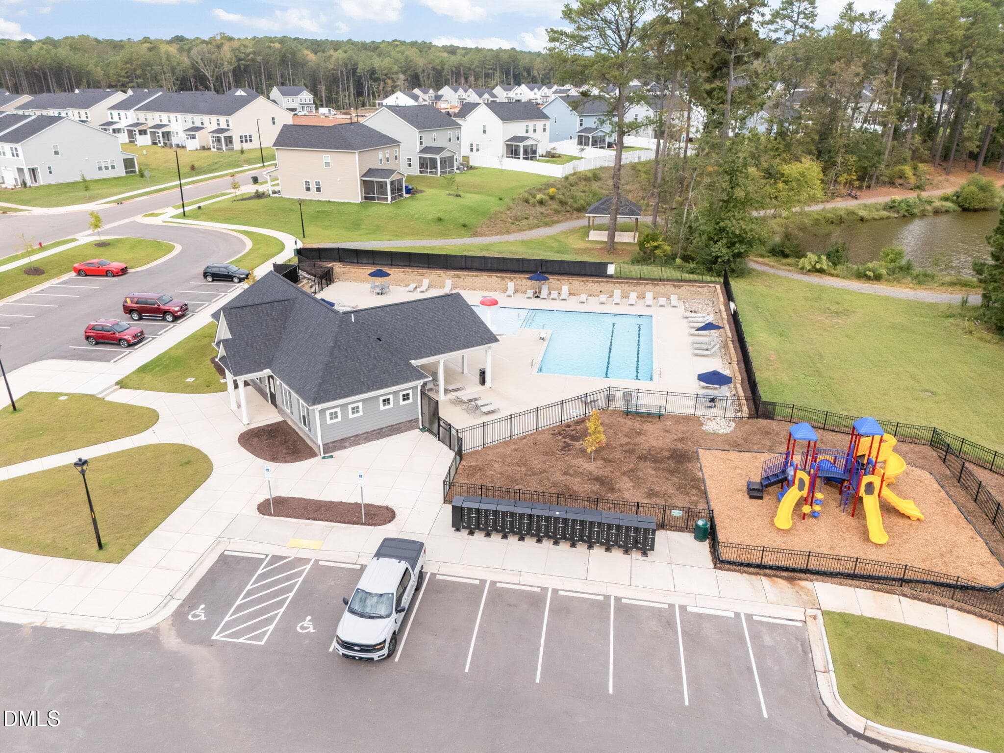 14-web-or-mls-14-print-DJI_2025100111050 - 5923 Woodlawn Drive, Durham, NC 27703, Durham