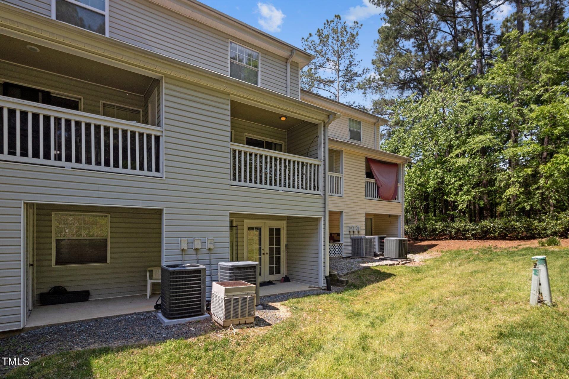 41-web-or-mls-P1036397 - 128 Schultz Street, Chapel Hill, NC 27514