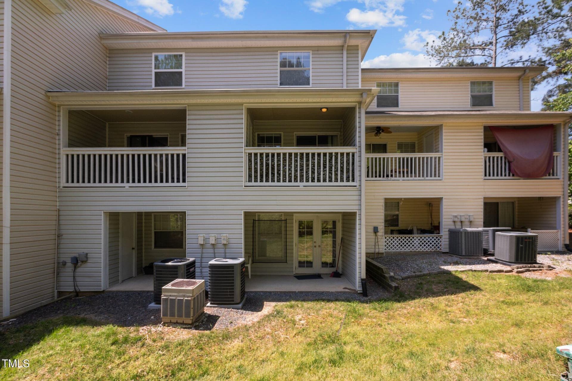 42-web-or-mls-P1036398 - 128 Schultz Street, Chapel Hill, NC 27514