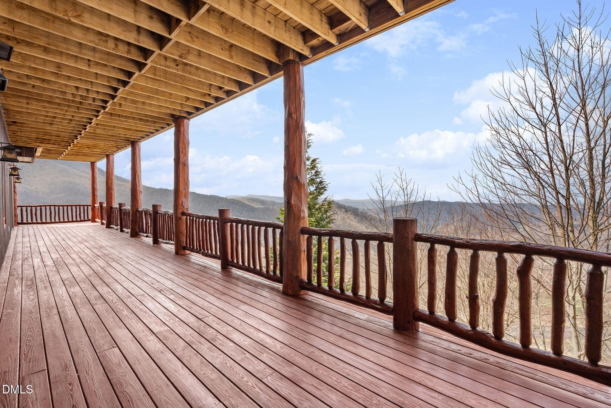 Porch - 635 Acorn Nvno, Zionville, NC 28698