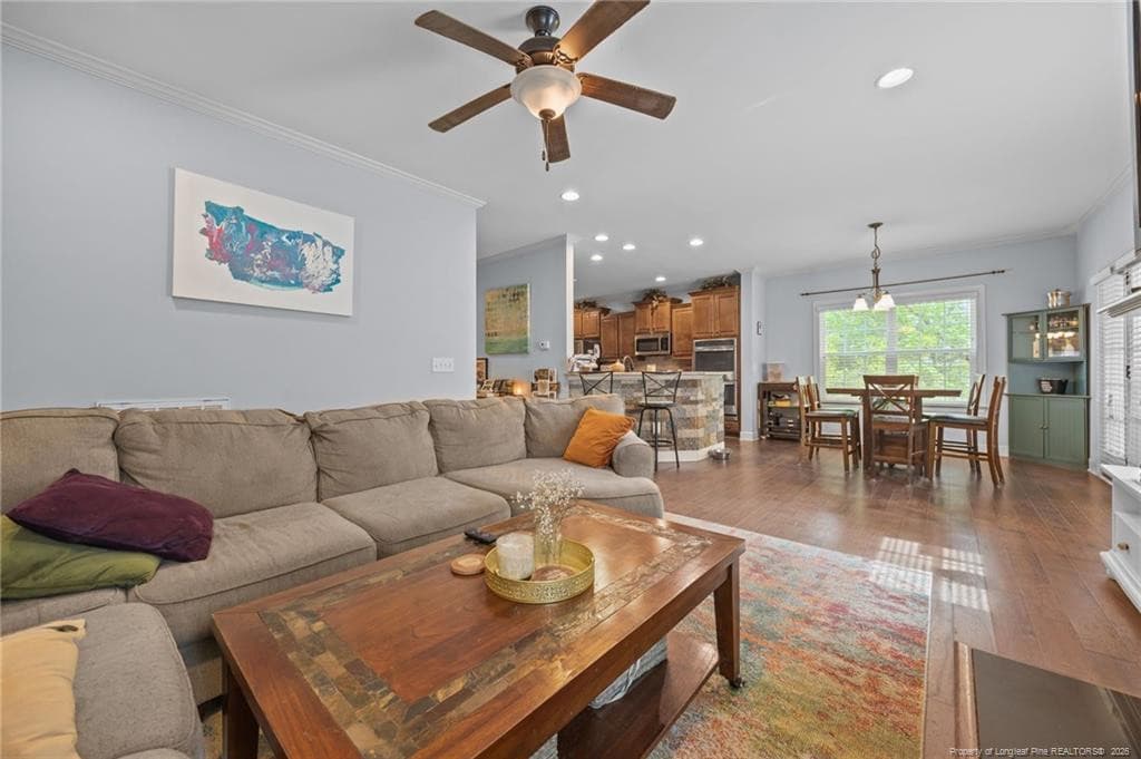 Main Living room - 68 Heatherspring Way, Spring Lake, NC 28390