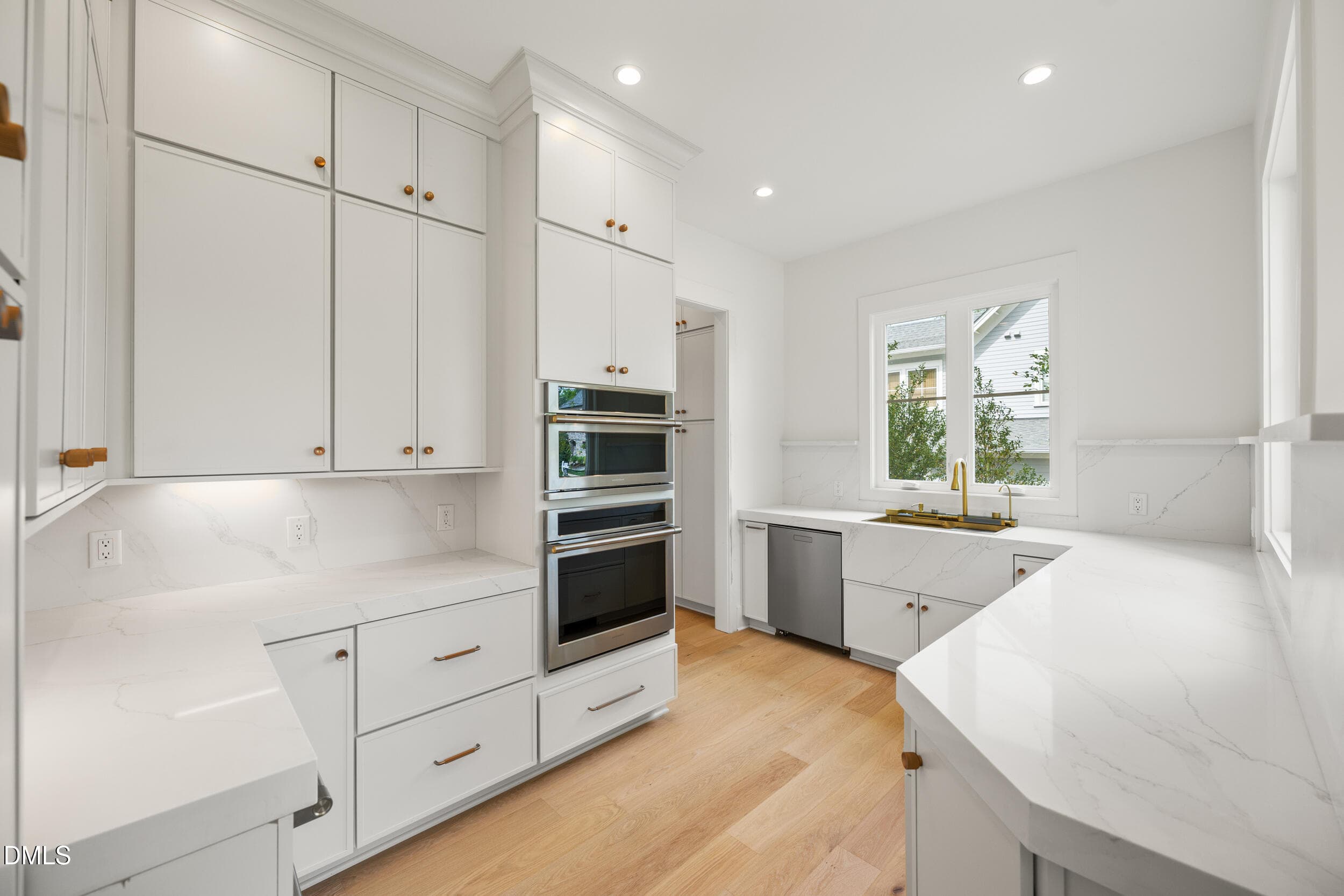 18 -2817 claremont rd, interior, sculler - 2817 Claremont Road, Raleigh, NC 27608, Raleigh