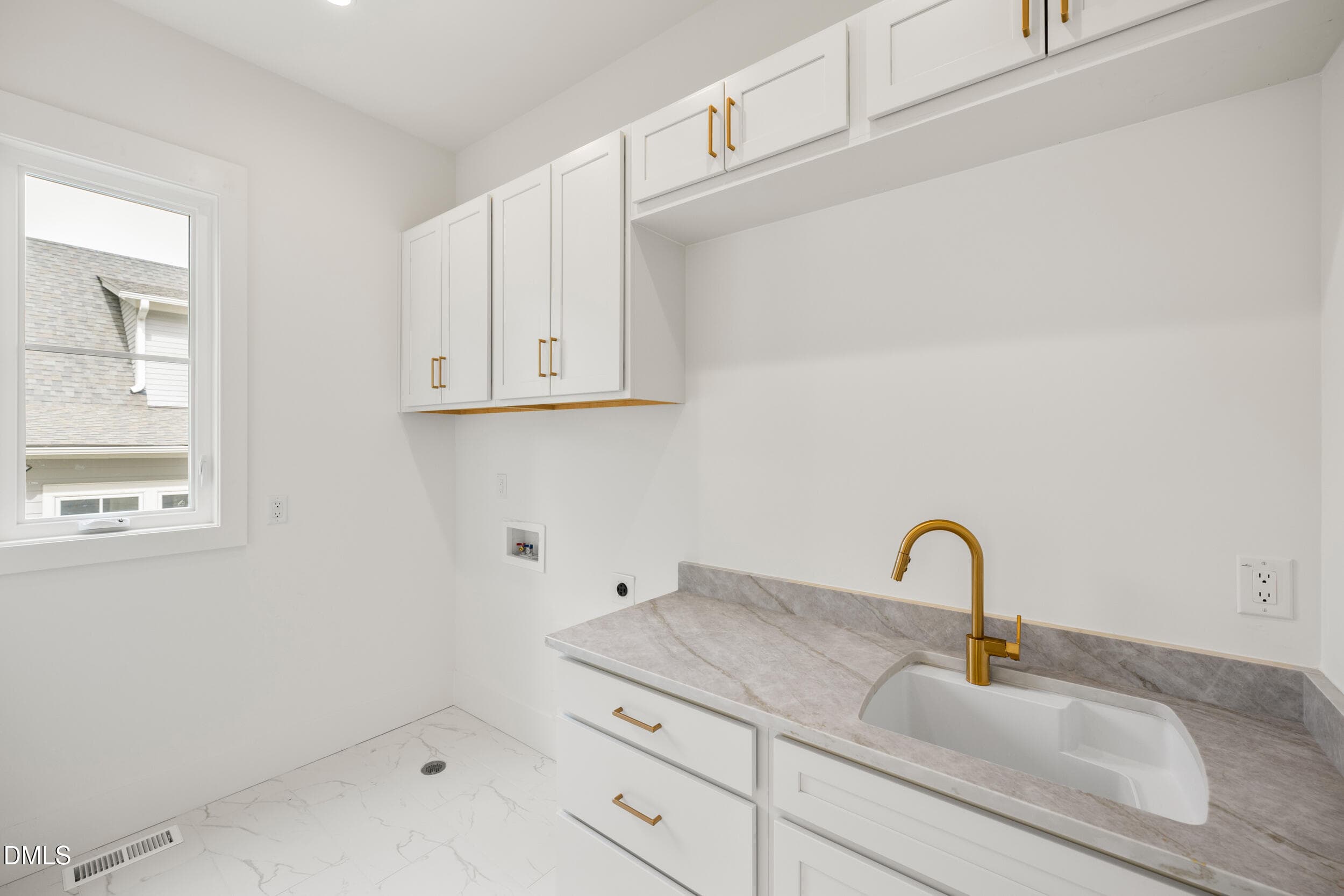 20 -2817 claremont rd, interior - 2817 Claremont Road, Raleigh, NC 27608, Raleigh