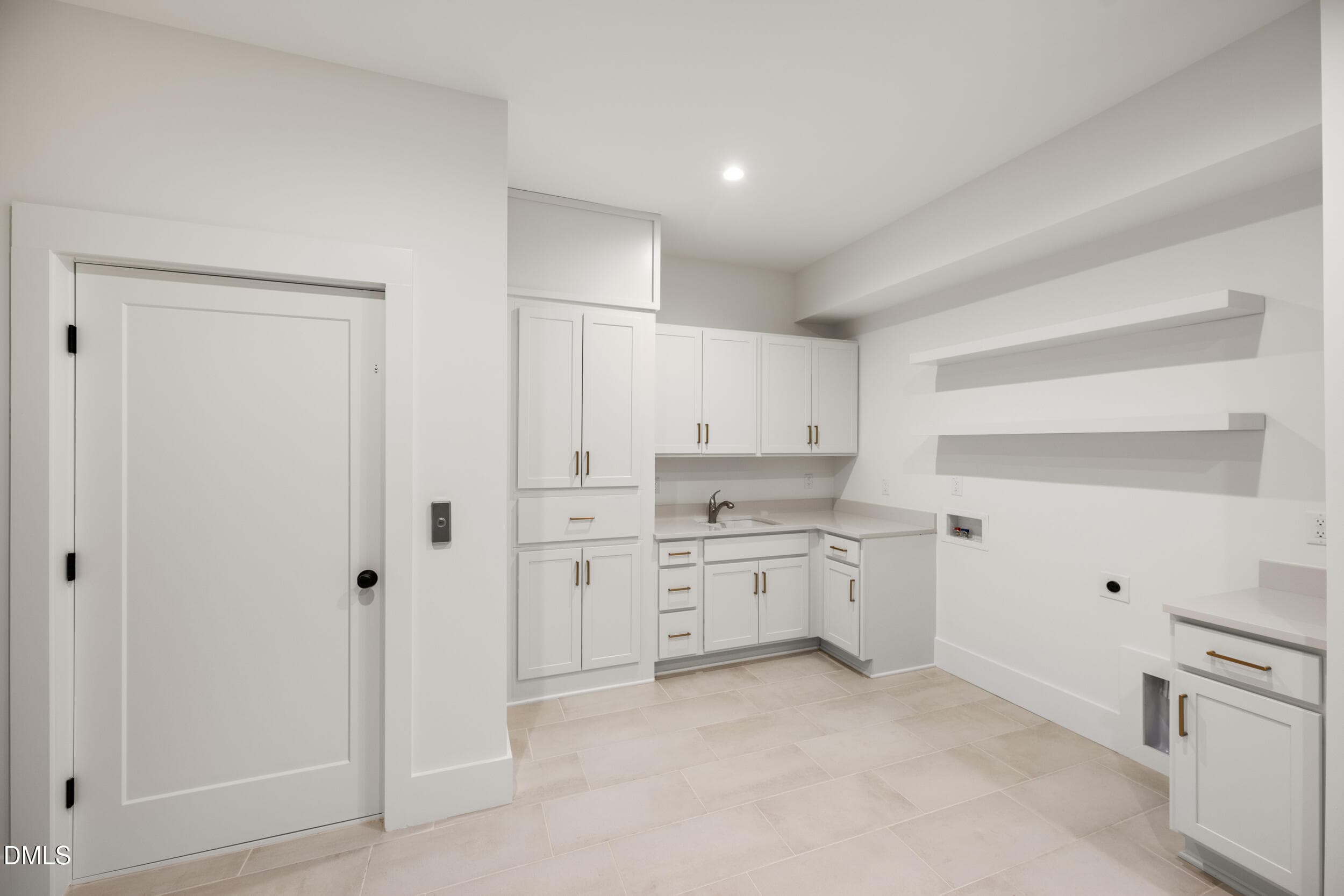 37 -2817 claremont rd, interior - 2817 Claremont Road, Raleigh, NC 27608, Raleigh