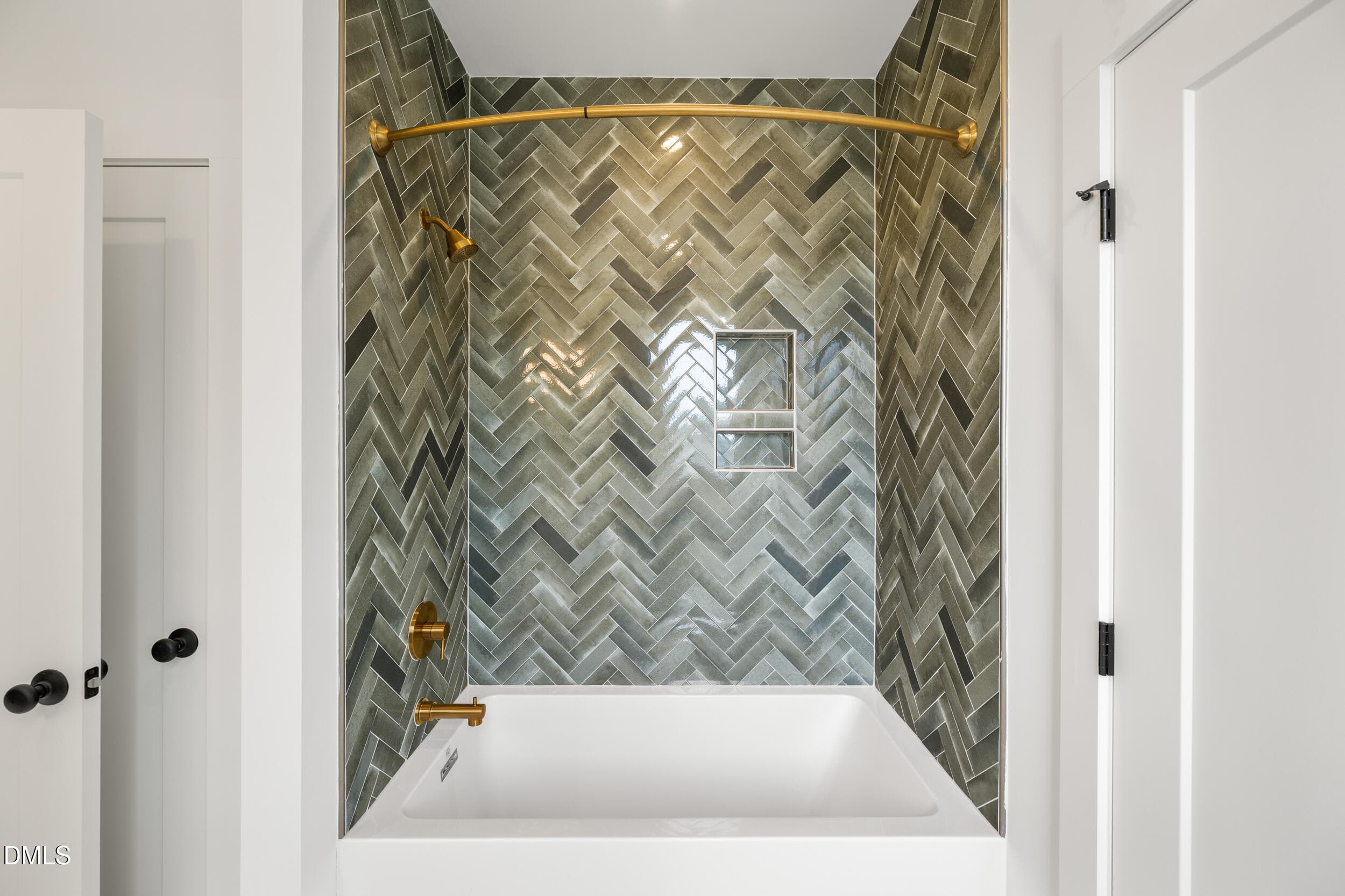 43 -2817 claremont rd, interior - 2817 Claremont Road, Raleigh, NC 27608, Raleigh