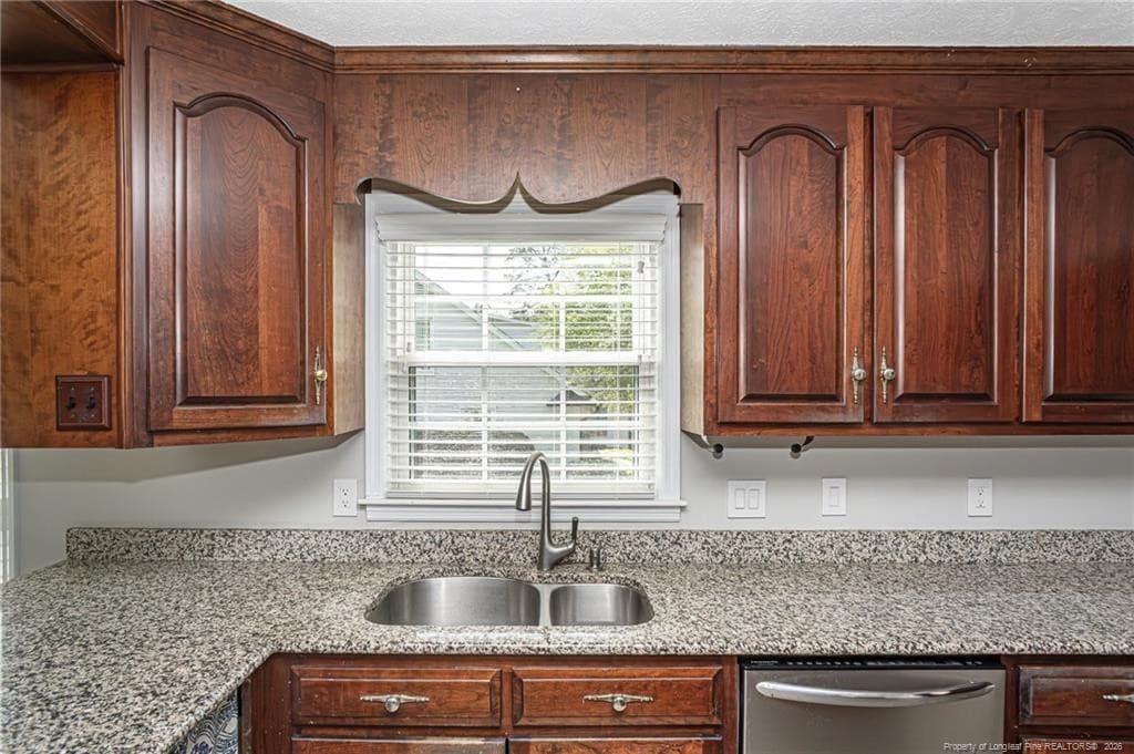 Photo 14 - 6856 Uppingham Road, Fayetteville, NC 28306, Fayetteville