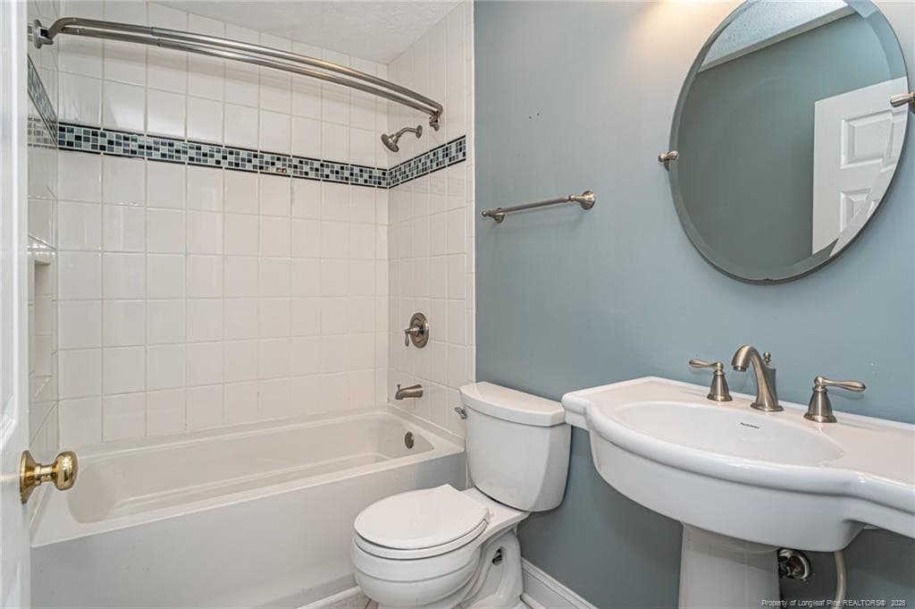 Photo 32 - 6856 Uppingham Road, Fayetteville, NC 28306, Fayetteville