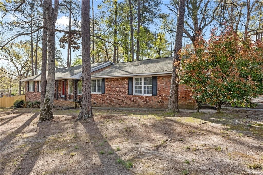 Photo 2 - 2125 Forest Hills Drive, Fayetteville, NC 28303, Fayetteville