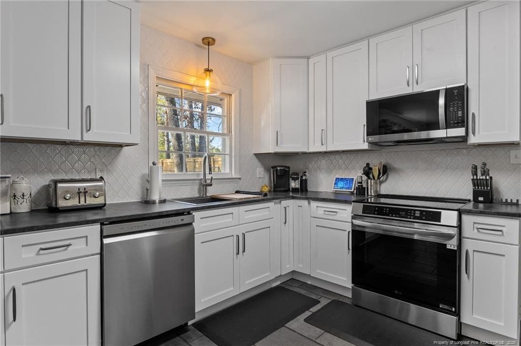 Photo 22 - 2125 Forest Hills Drive, Fayetteville, NC 28303, Fayetteville