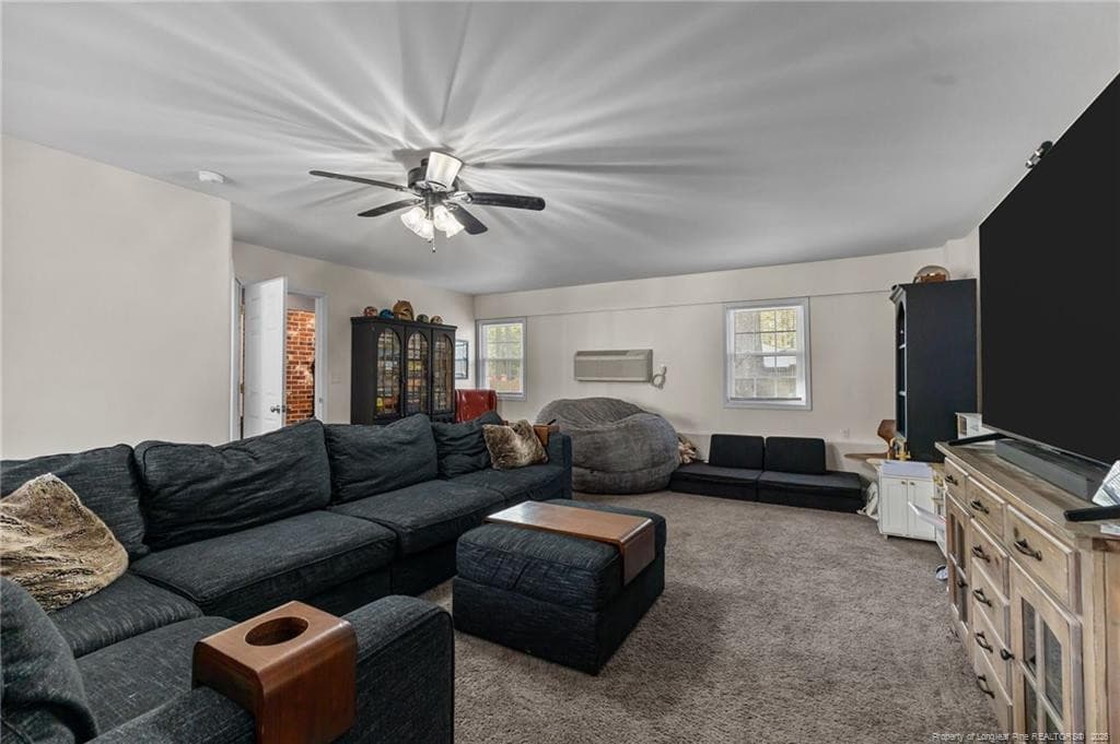 Photo 28 - 2125 Forest Hills Drive, Fayetteville, NC 28303, Fayetteville