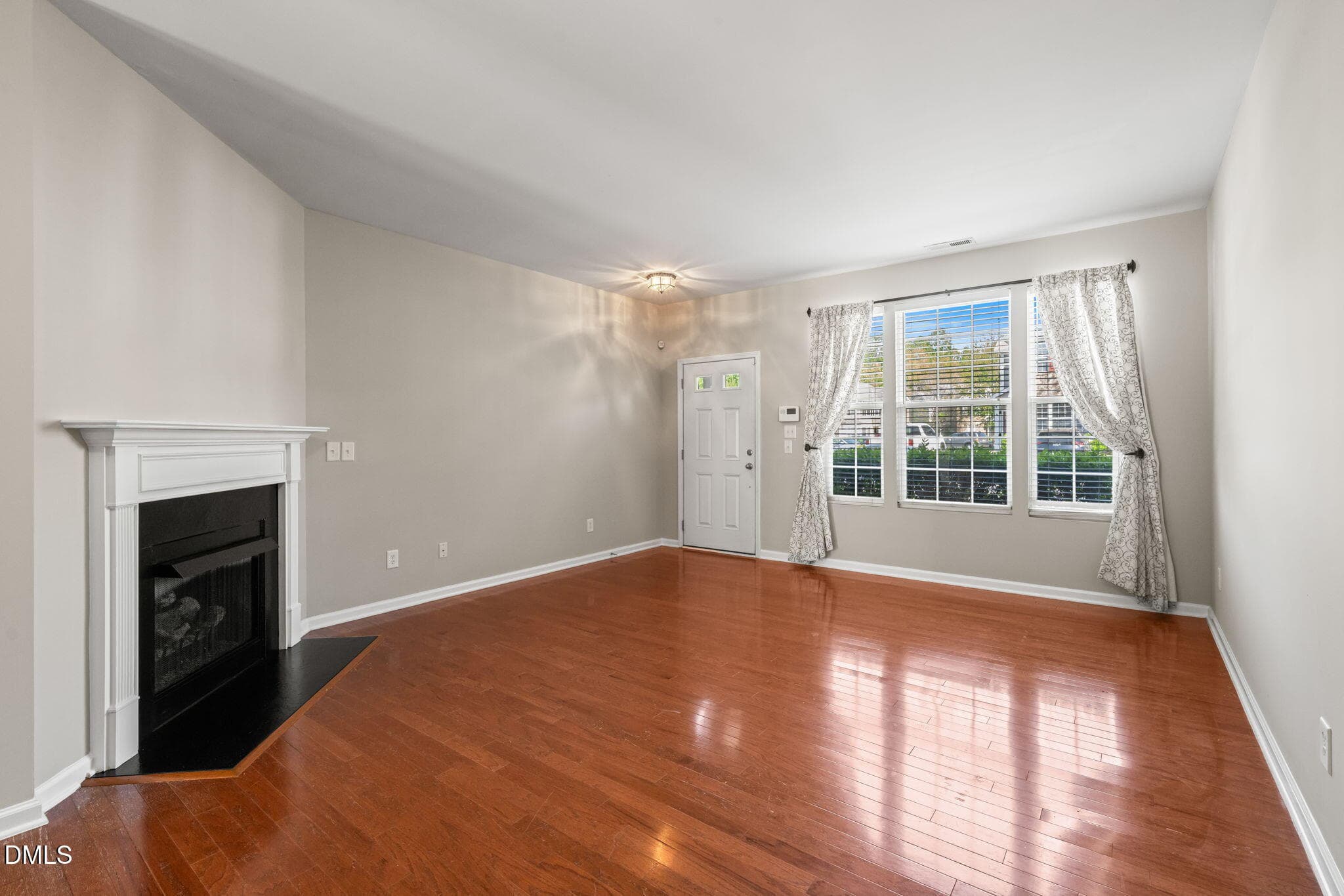 10-web-or-mls-untitled-5 (2) - 702 Bryant Street, Raleigh, NC 27603, Raleigh