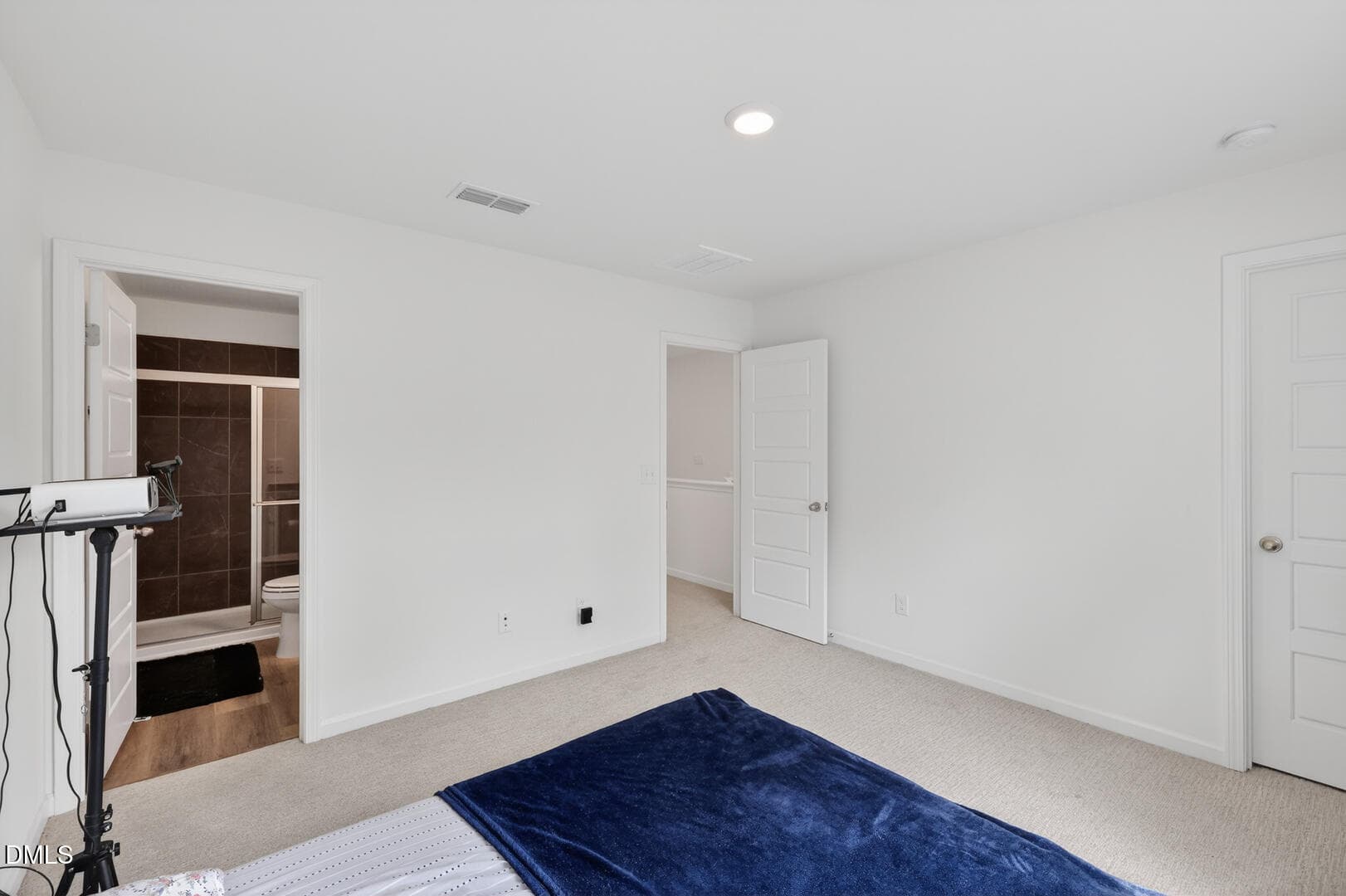 2007 Rockface way owner suite 4 Scott Le - 2007 Rockface Way, Durham, NC 27703, Durham