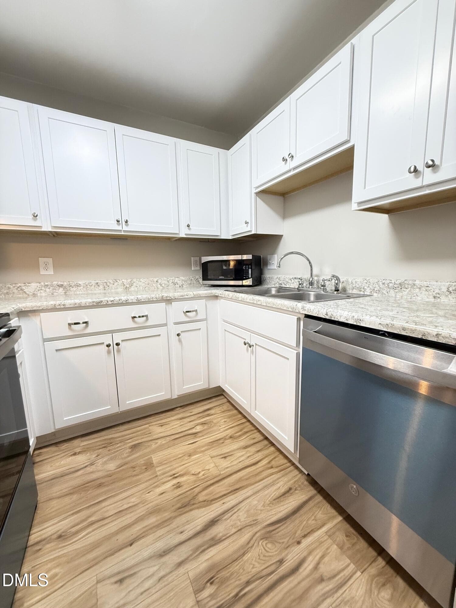 Kitchen - 4120 Sedgewood Drive 106, Raleigh, NC 27612, Raleigh
