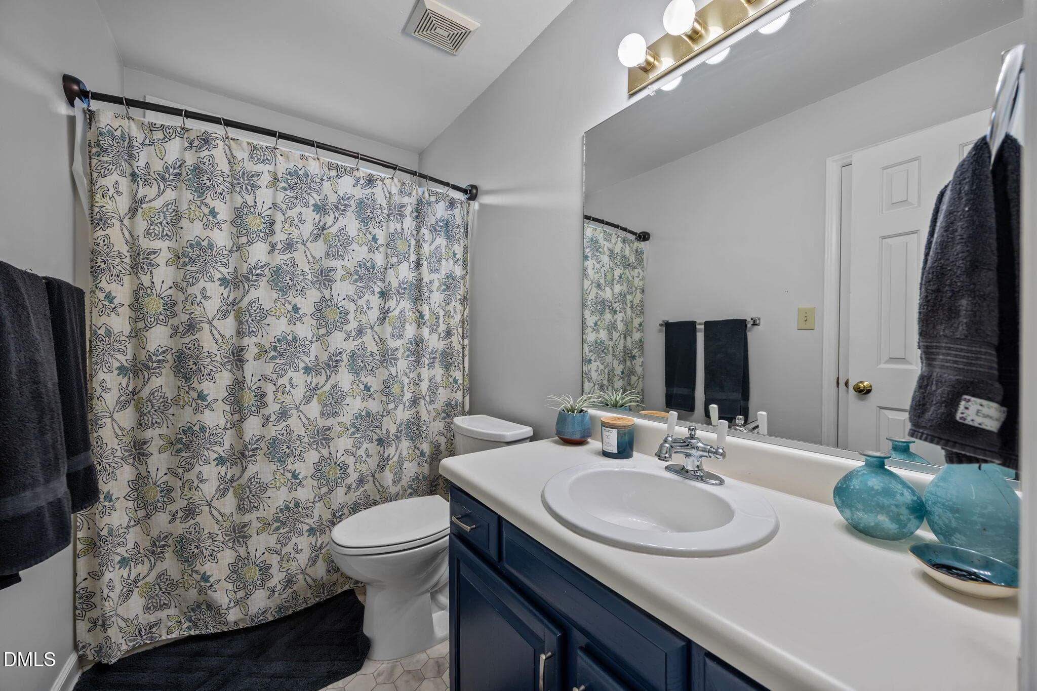 19-web-or-mls-2N6A5218 - 4952 Liverpool Lane, Raleigh, NC 27604, Raleigh