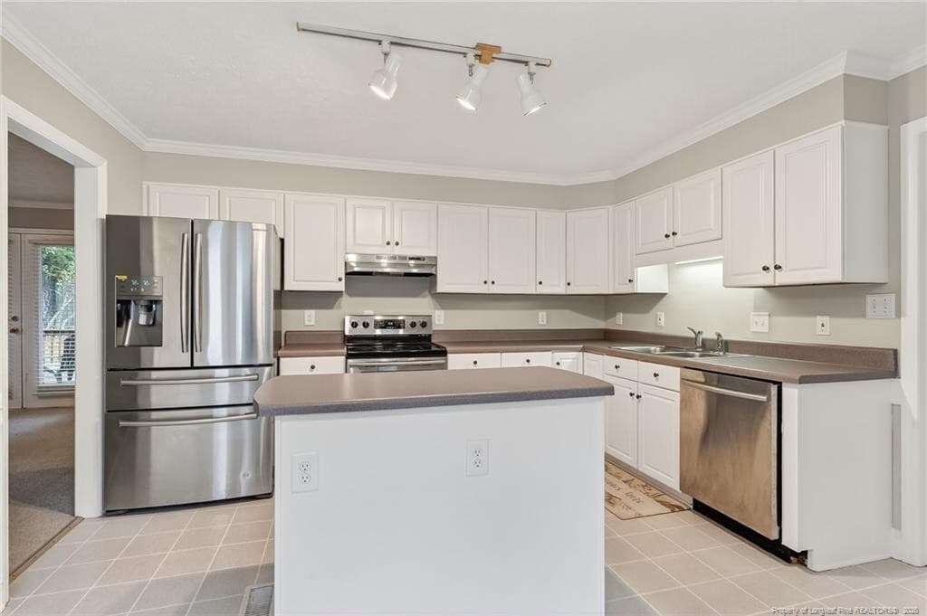 Photo 10 - 2944 Delaware Drive, Fayetteville, NC 28304, Fayetteville