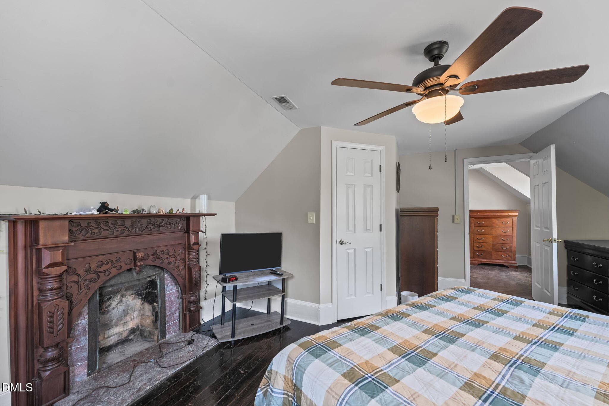 40-web-or-mls-ROB07164 - 222 E Minneola Street, Gibsonville, NC 27249