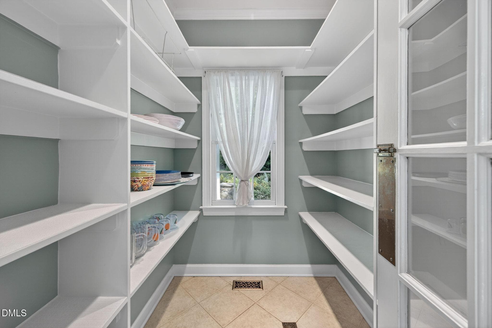 Pantry - 5101 Deerchase Trail, Wake Forest, NC 27587, Wake Forest