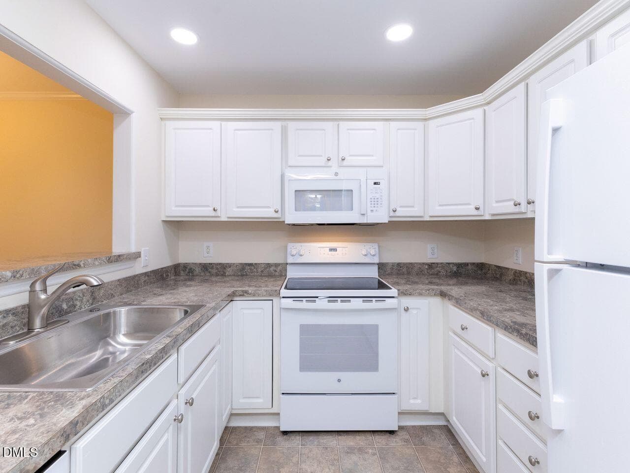 Wv16 - 1211 Westview Lane 305, Raleigh, NC 27605, Raleigh