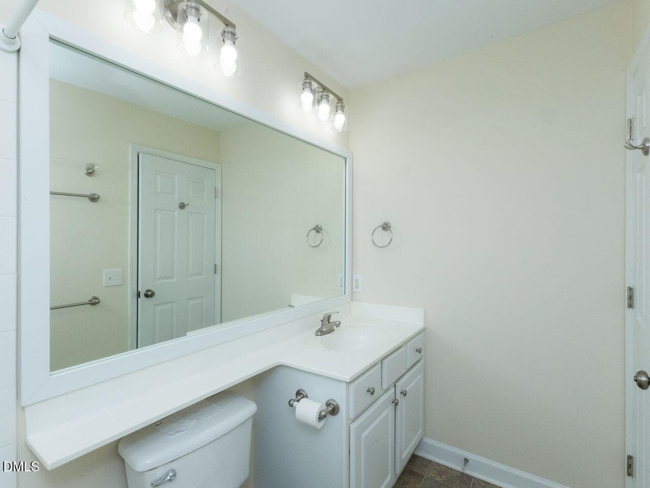 Wv36 - 1211 Westview Lane 305, Raleigh, NC 27605, Raleigh