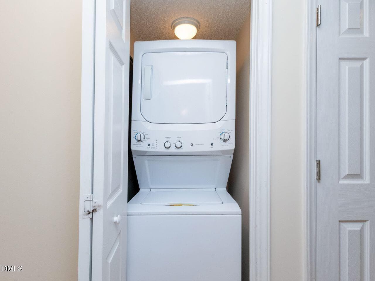 Wv41 - 1211 Westview Lane 305, Raleigh, NC 27605, Raleigh