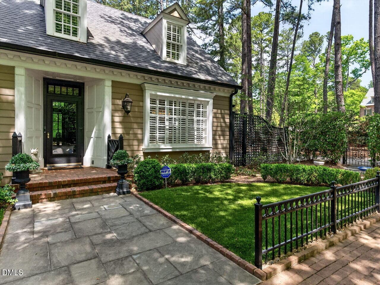 003-1280x960-front-porch - 815-1 Marlowe Road, Raleigh, NC 27609, Raleigh
