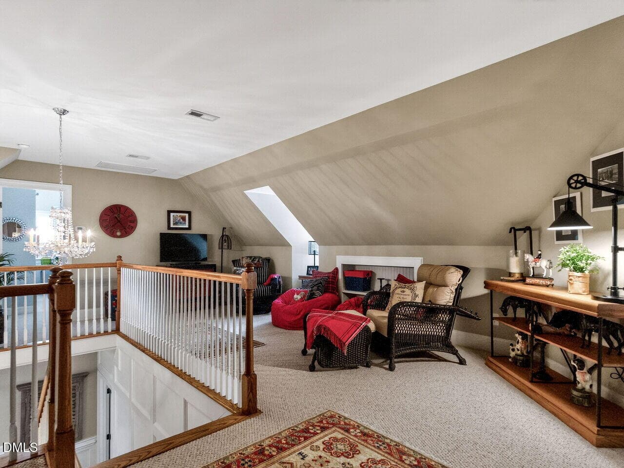 025-1280x960-upper-landing - 815-1 Marlowe Road, Raleigh, NC 27609, Raleigh
