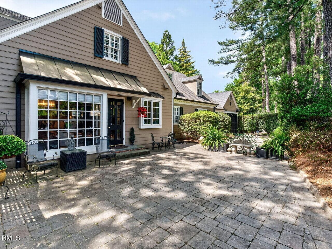 033-1280x960-sideyard - 815-1 Marlowe Road, Raleigh, NC 27609, Raleigh