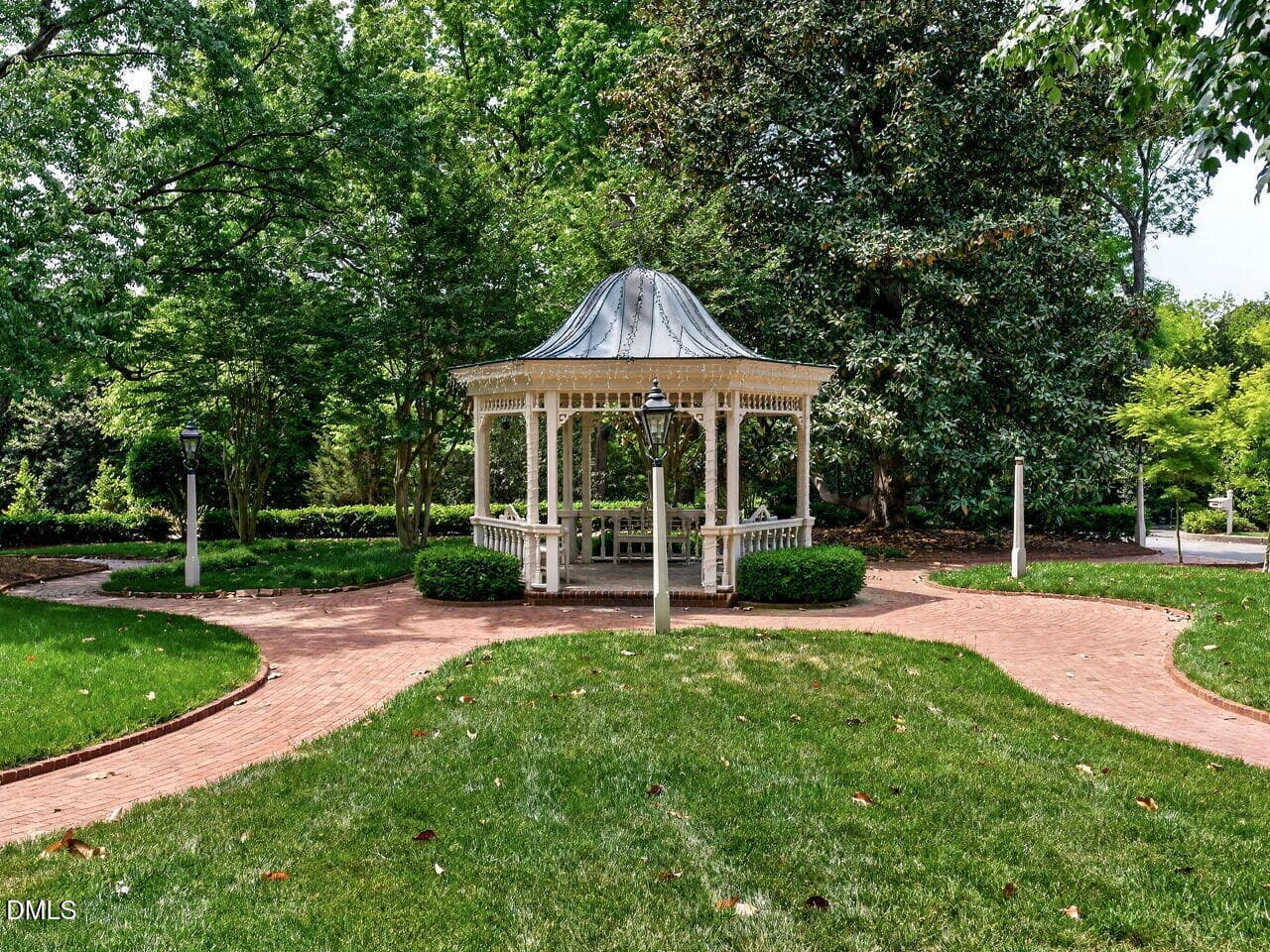 038-1280x960-community-common-area - 815-1 Marlowe Road, Raleigh, NC 27609, Raleigh