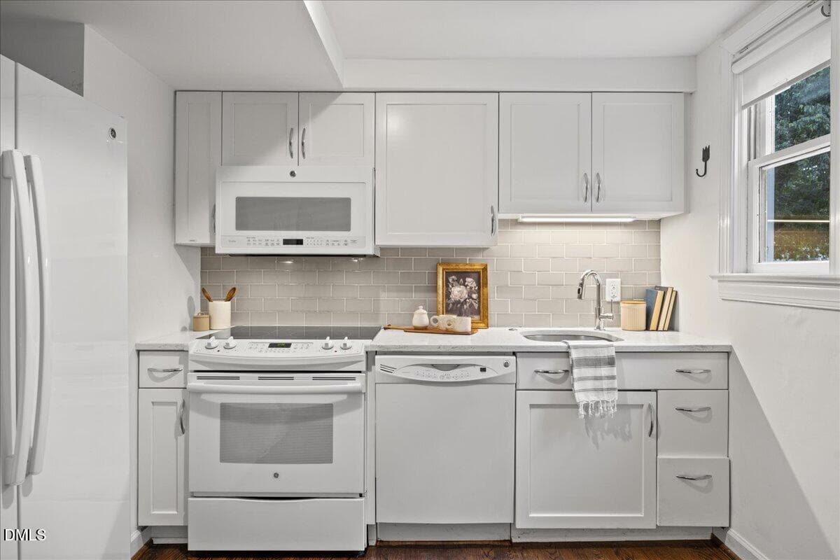 09-2A1A6909 - 1641 Sutton Drive, Raleigh, NC 27605, Raleigh