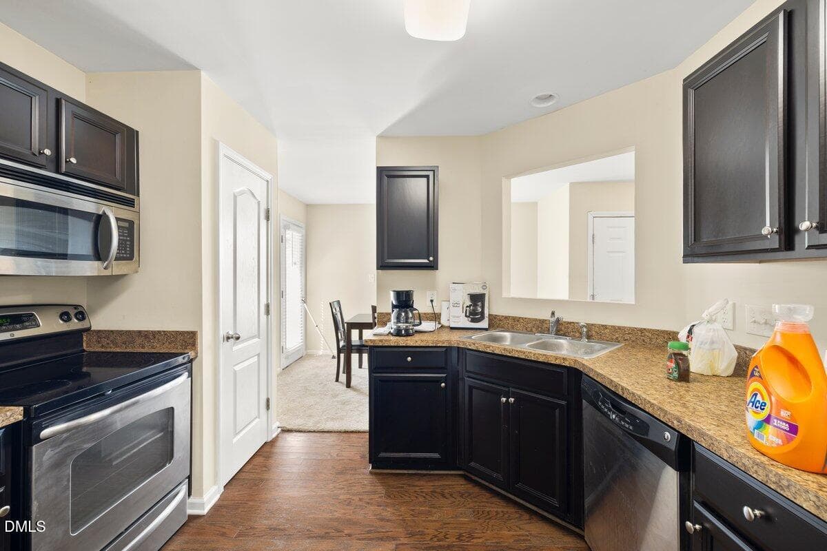 gb 10 - 1732 Great Bend Drive, Durham, NC 27704, Durham