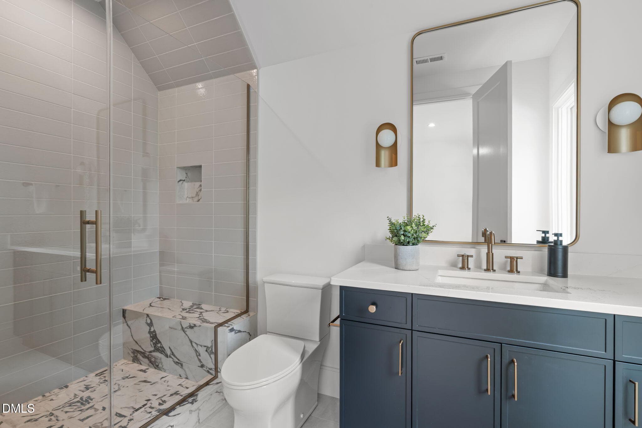 Ensuite Bath - 7917 S Bridgewater Court, Raleigh, NC 27615, Raleigh