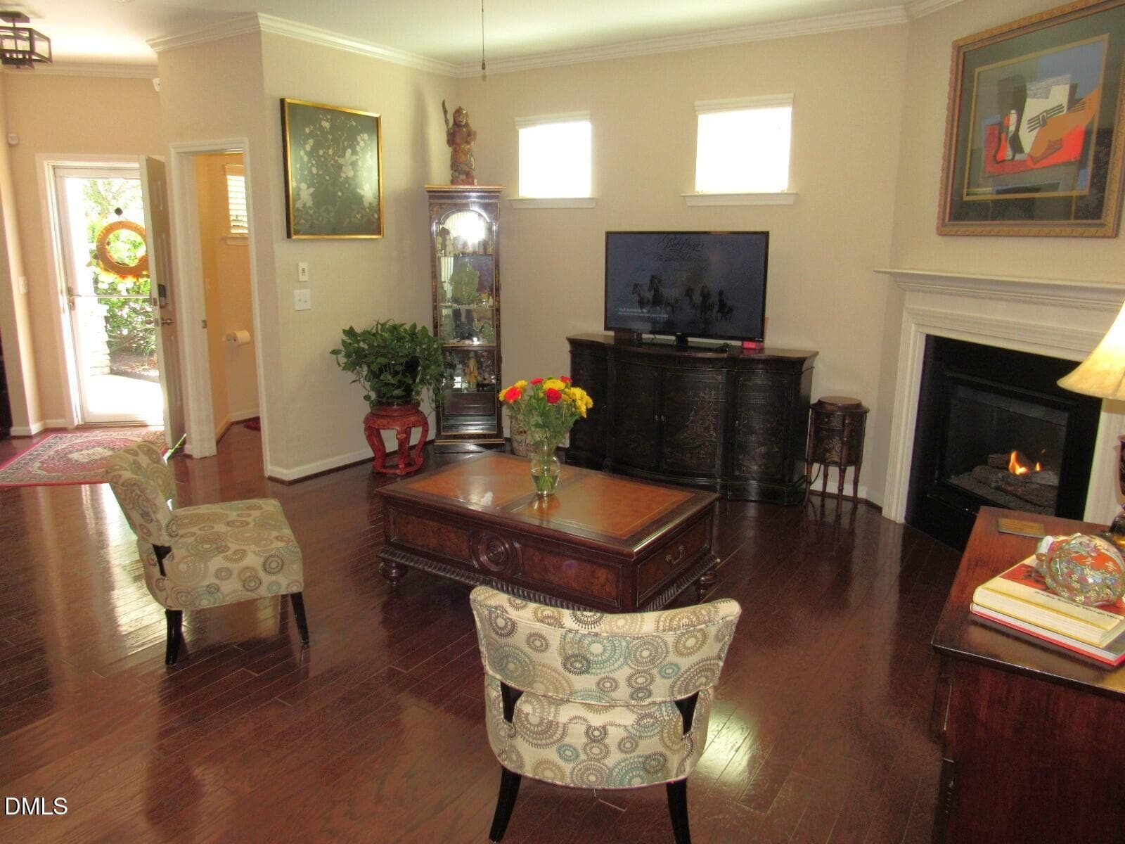 Foyer & Living room - 724 Forrest Lane, Creedmoor, NC 27522