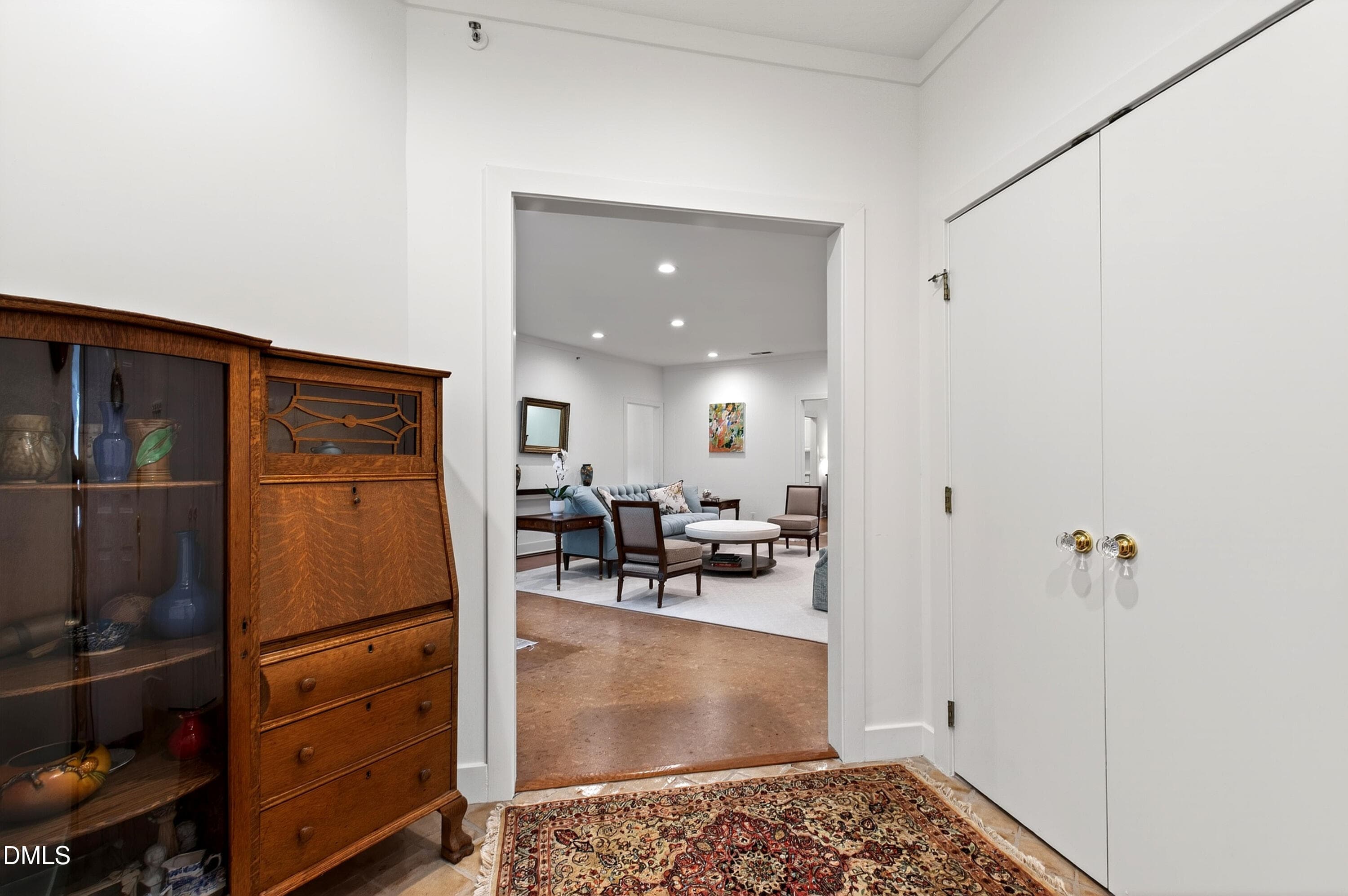 Edenburgh (11) - 100 Edenburgh Road 201, Raleigh, NC 27608, Raleigh